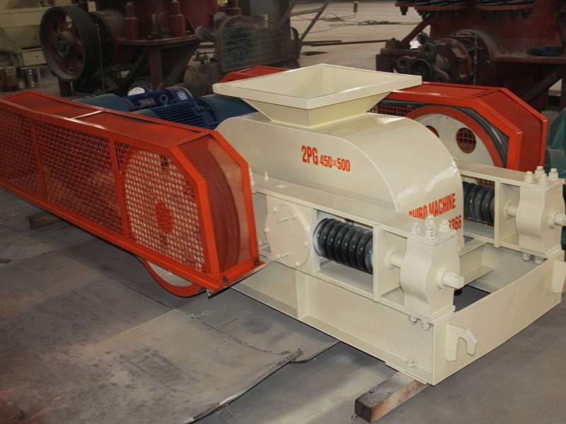 Double Roll Crusher Photo